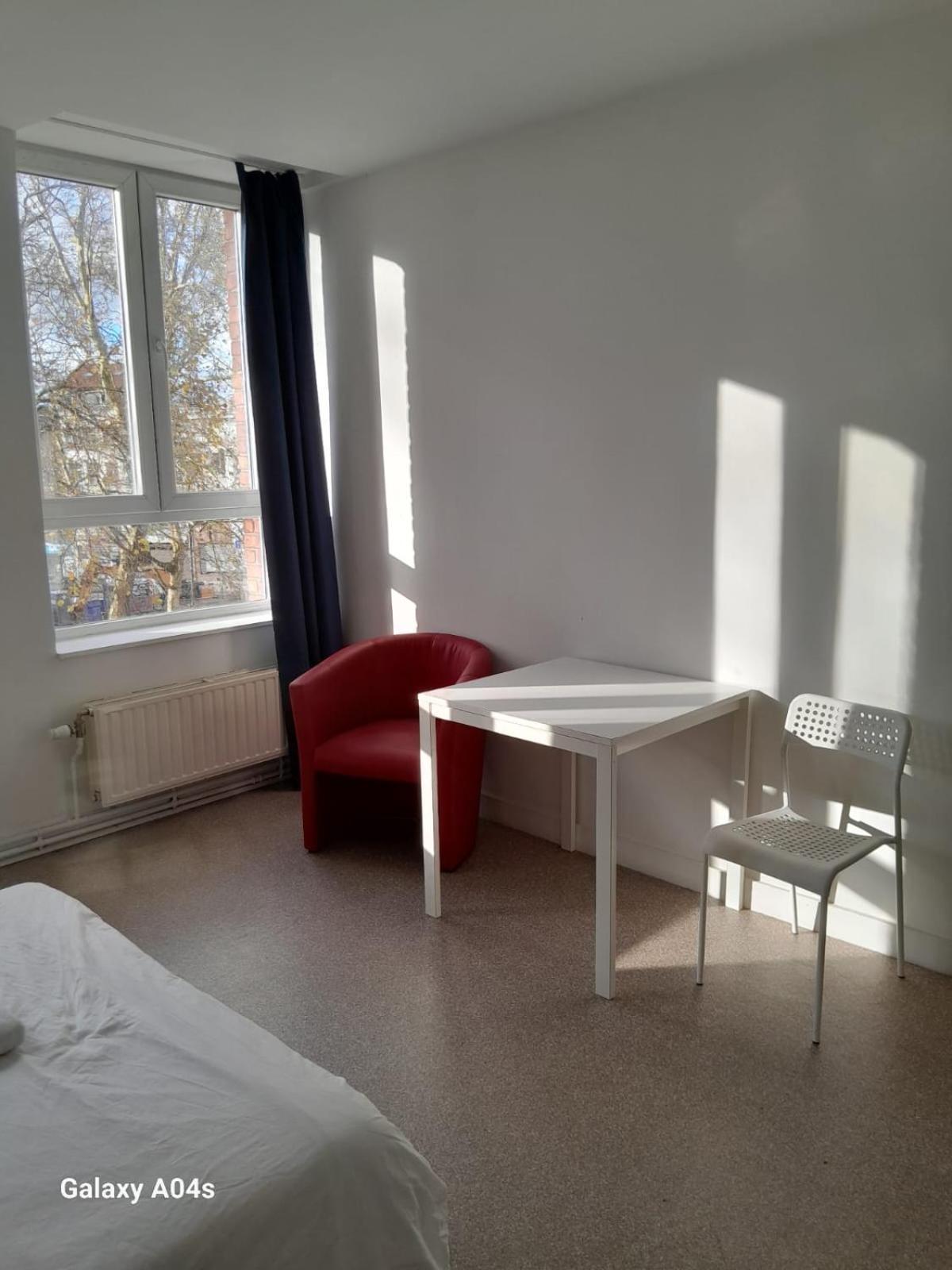 The Boulevard Apartment Sleeps 4 Bruxelas Exterior foto